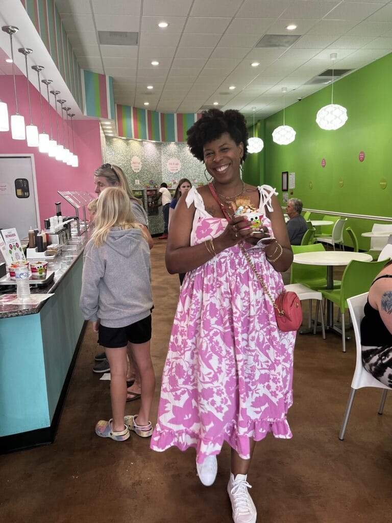 DG Speaks - Lifestyle - Color - Pink - Mercedes feeling pretty in pink at Sweet Frog