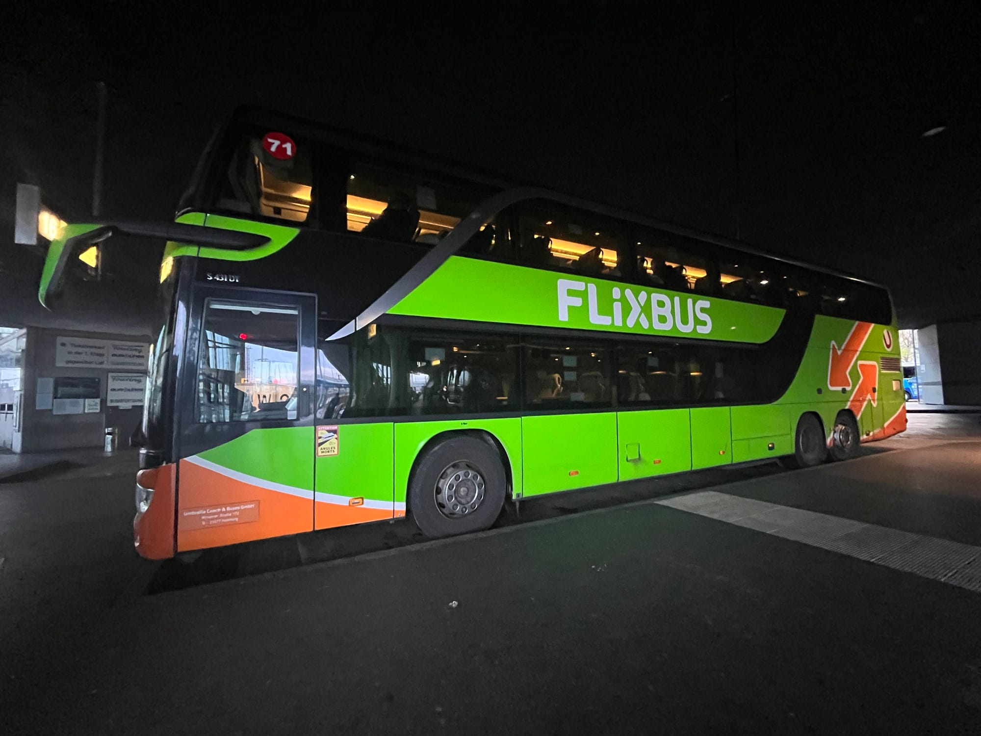 DG Speaks - Travel - Distinctive FlixBus Exterior