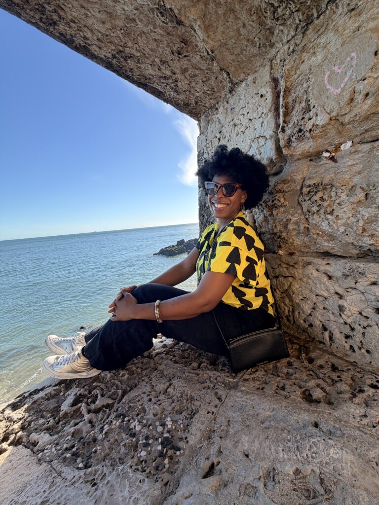 Mercedes enjoying the view along the coast in Caxias
