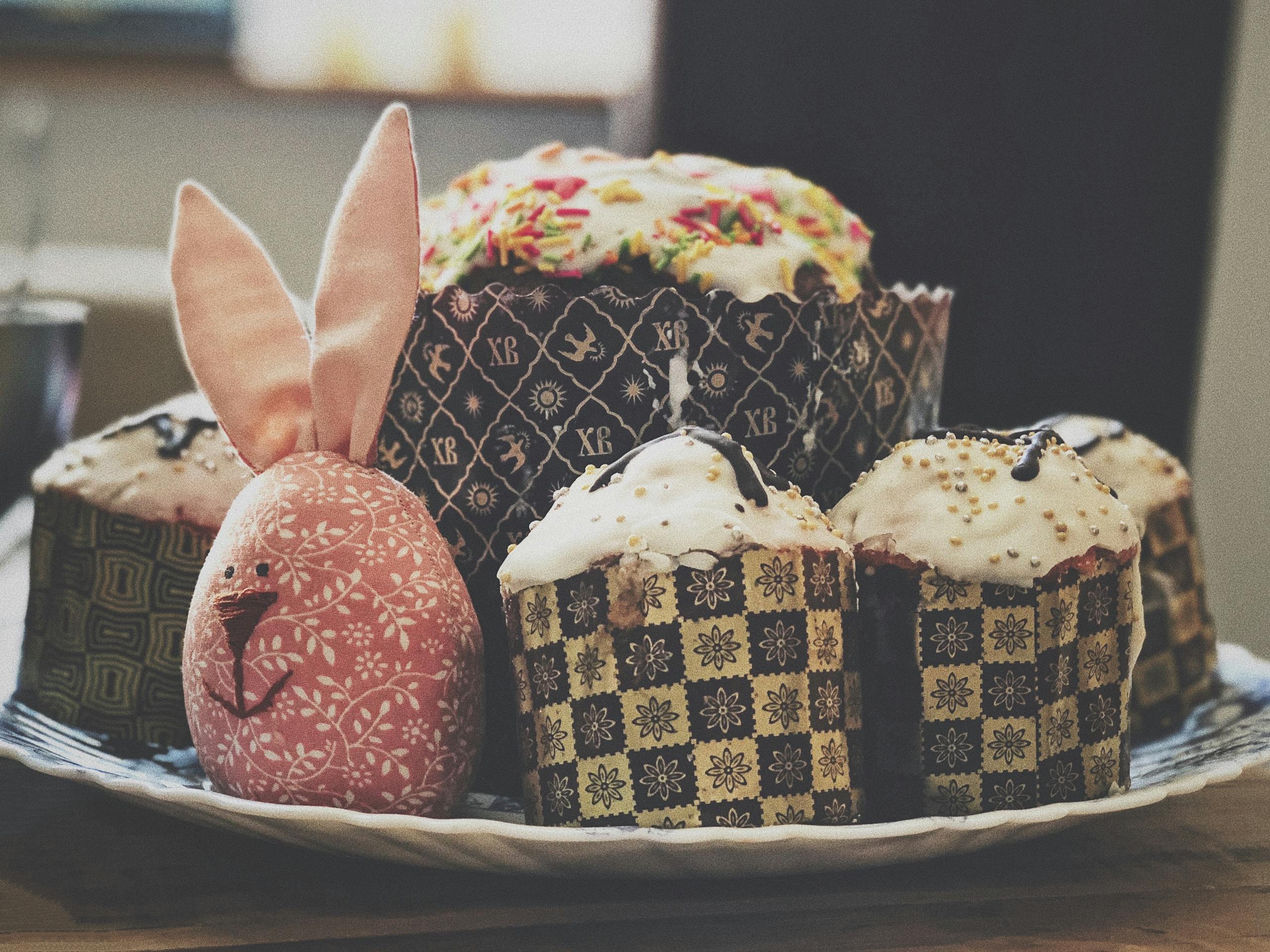 Healthy Easter Treats – Easter Bunnies Bring More Than Chocolate Eggs - Easter kulich with icing and a bunny plushie, perfect for festive celebrations in Moscow.