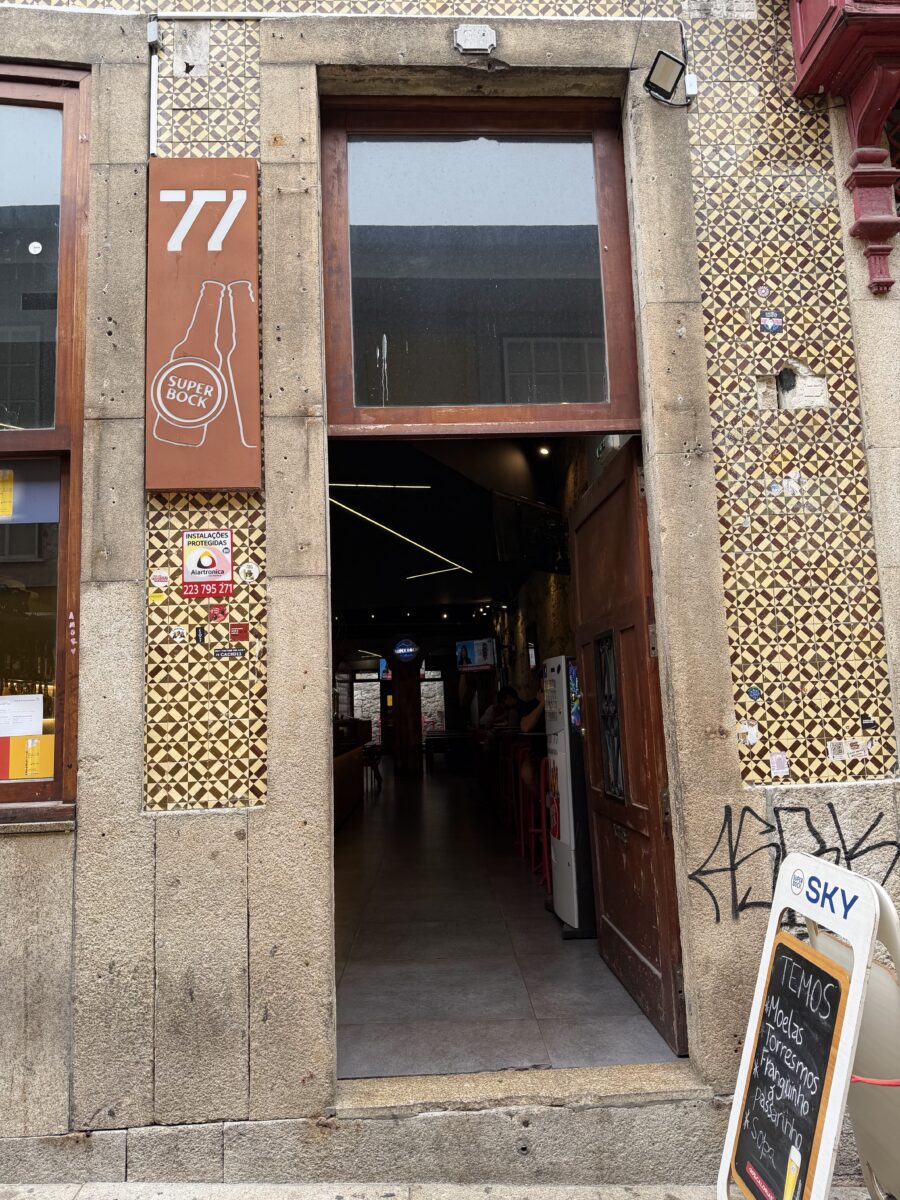 Espaço 77